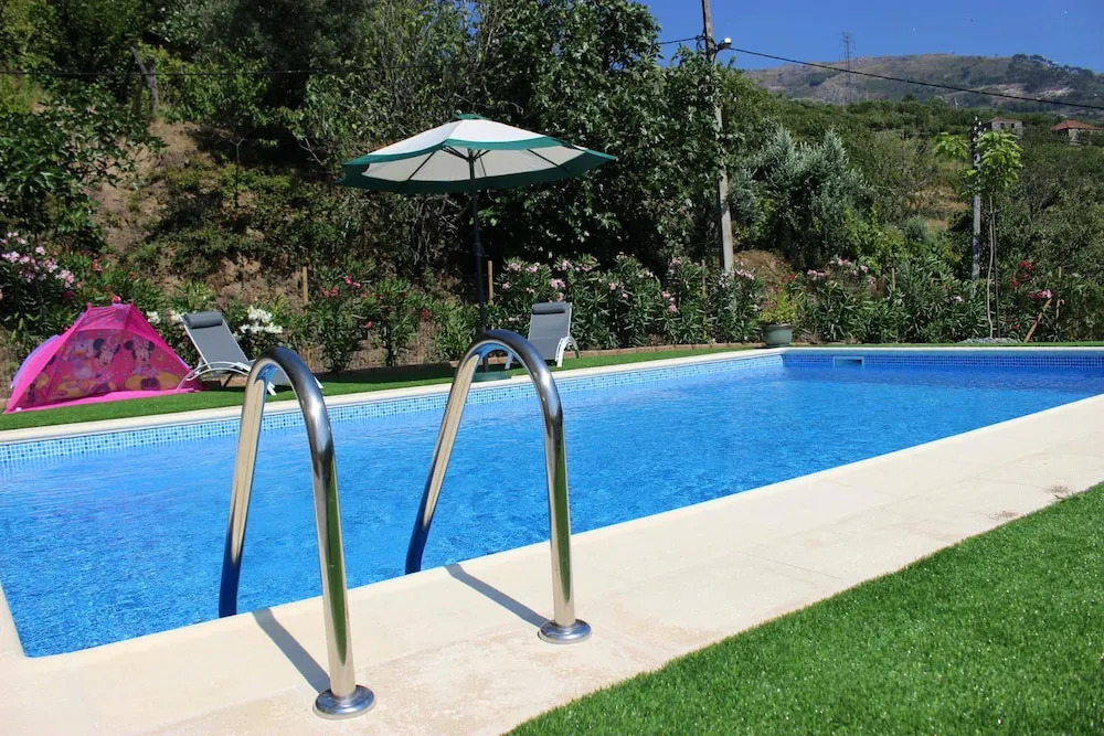 Peaceful villa in São Martinho de Mouros with private pool