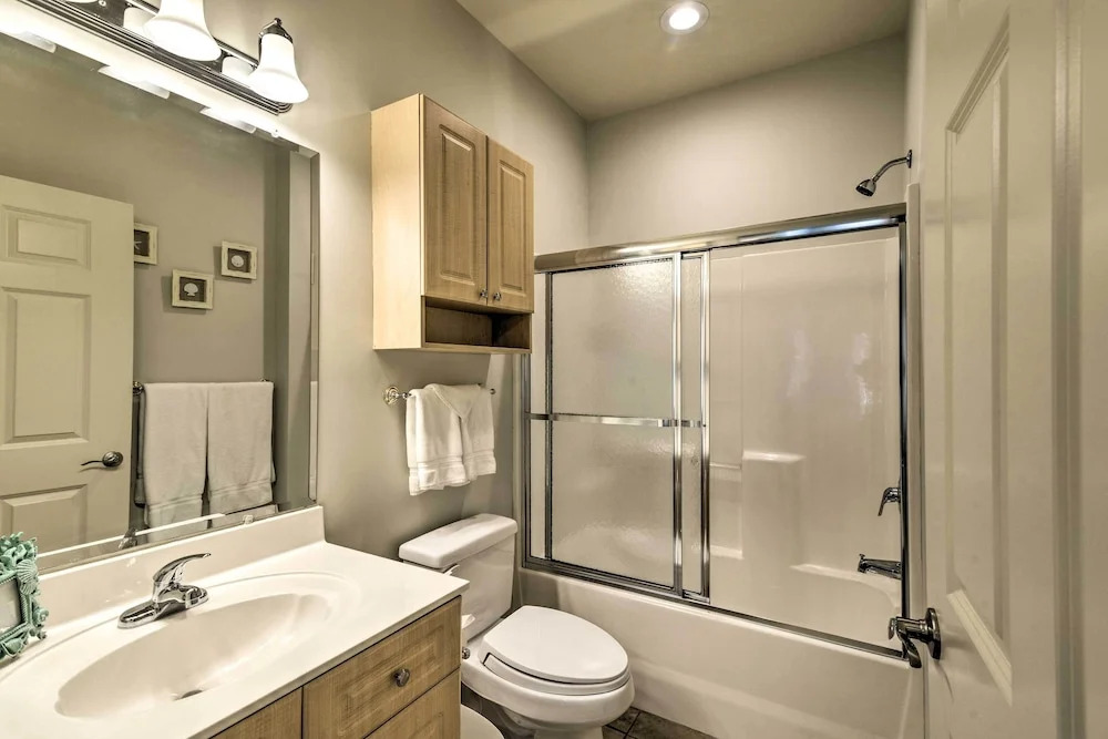 3 Mi to Myrtle Beach: Coastal Condo w/ Pool!