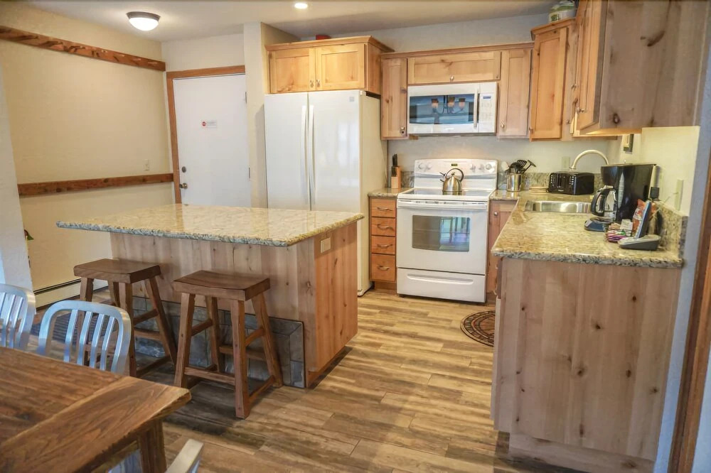 Sun Meadows 1 - 202 Luxury 2 bdrm