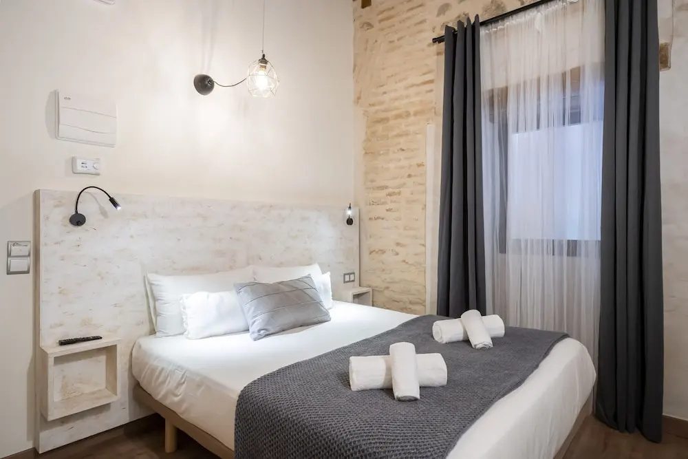 Dobo Azacanes Hostal