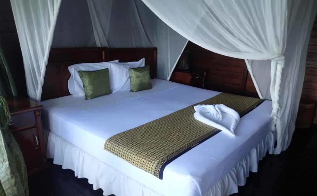 Froggies Divers Resort