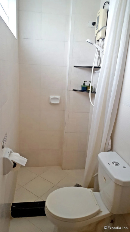 Townhouse OAK Metro Manila Nea Osmena Hw PNR Pasay
