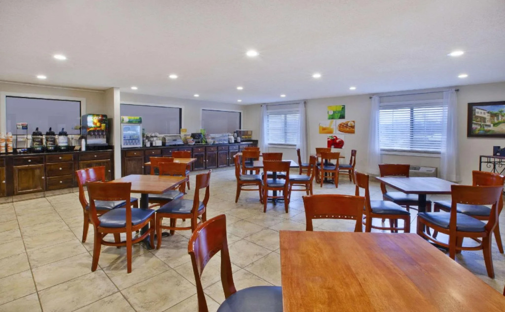 Quality Inn Grand Blanc - Flint South
