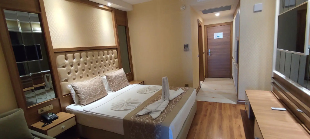 Oz Hotels Sui