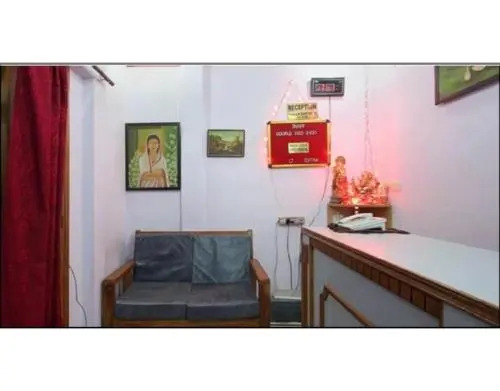 Pleasant Stay Near Library
