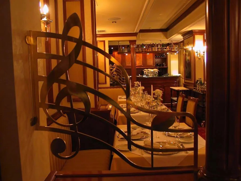 Hotel President