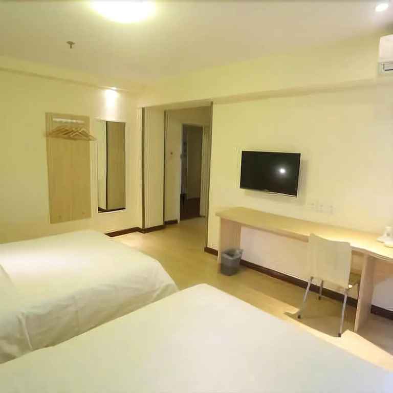 7 Days Inn