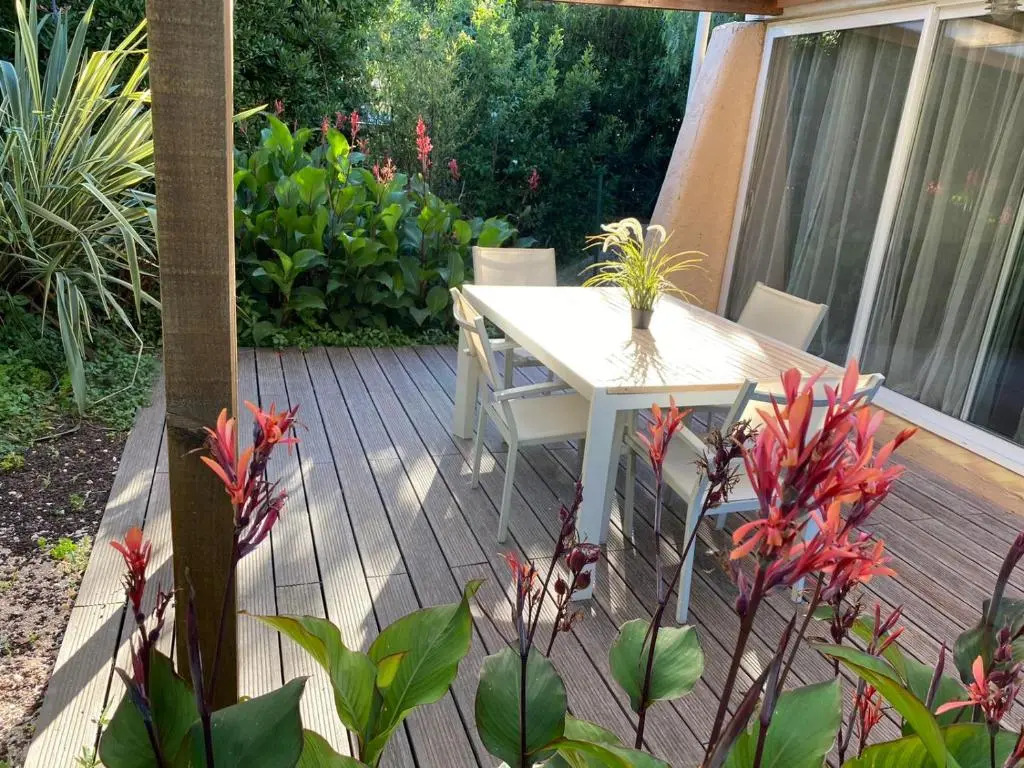 Les deux mas