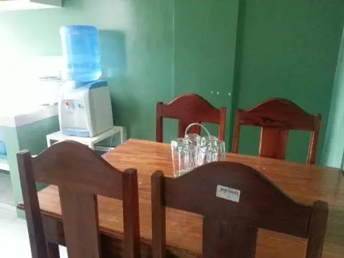 Baranda's Place Apartelle