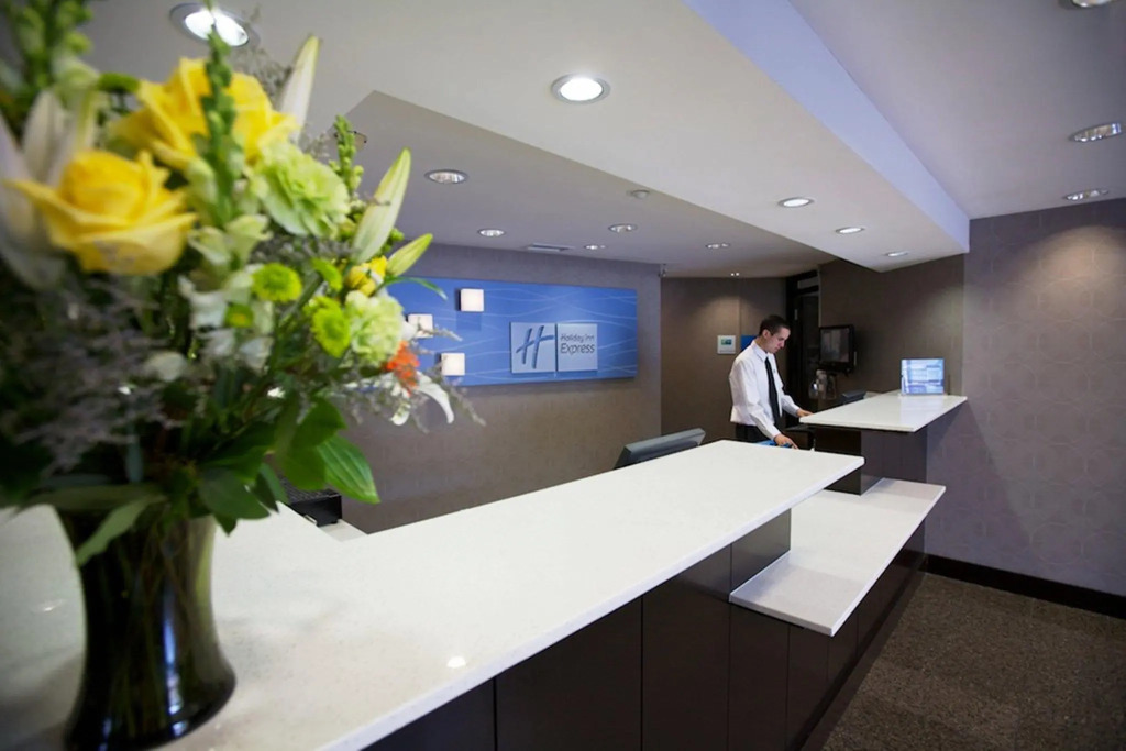 Holiday Inn Express San Diego Airport - Old Town by IHG