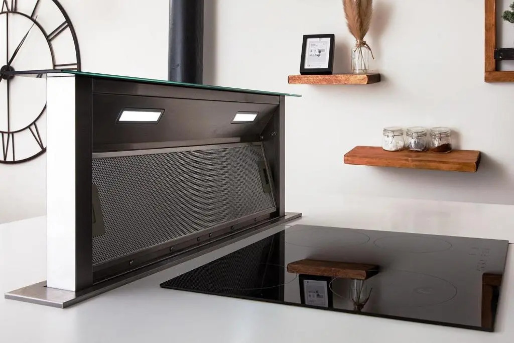 EXCLUSIVE and MODERN - Bradford City Centre- 85" Cinema TV