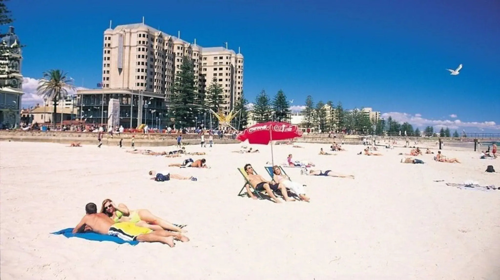 Glenelg Holiday Apartments