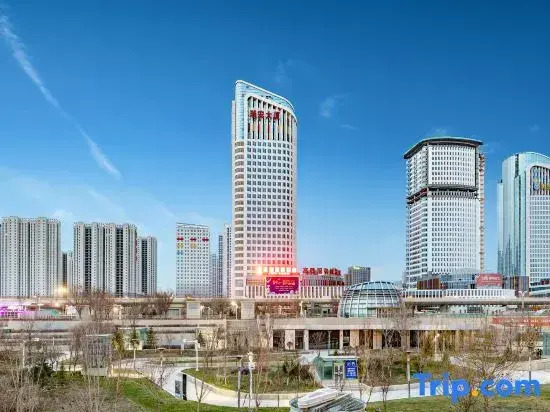 Shuangzhou International Hotel (Urumqi High-speed Railway Station South Square)