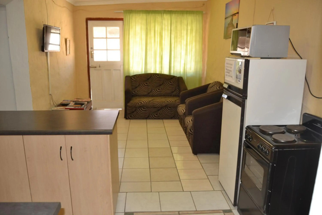 Heloise Home Stay