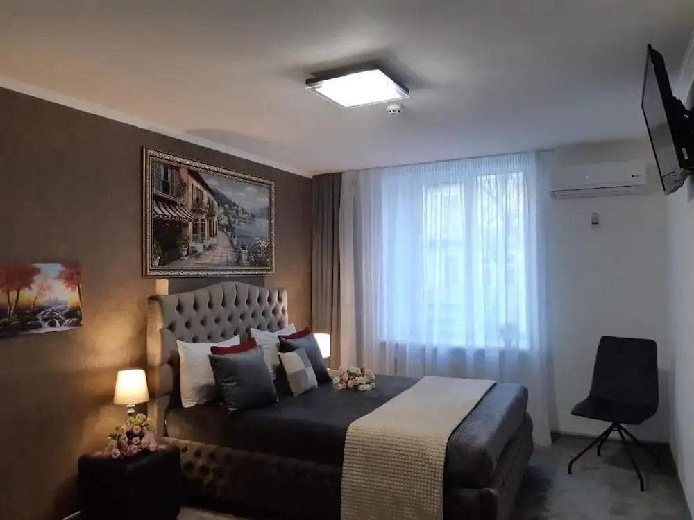 Venus hotel
