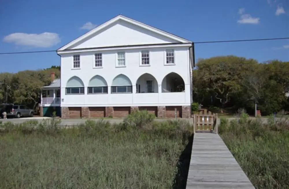 Pelican Inn