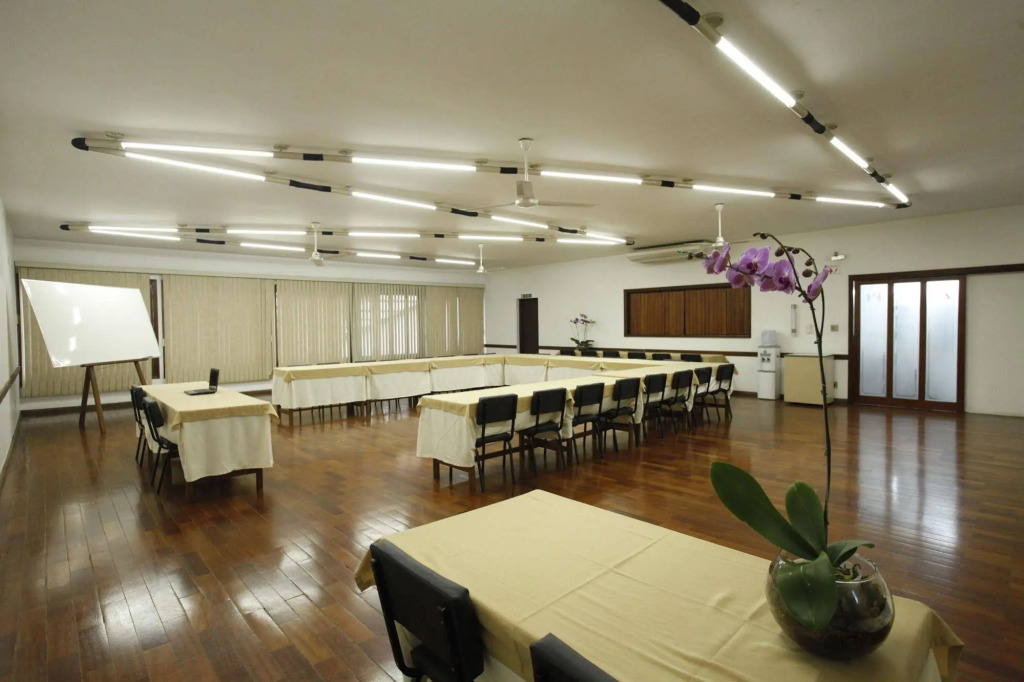 Indaiá Hotel