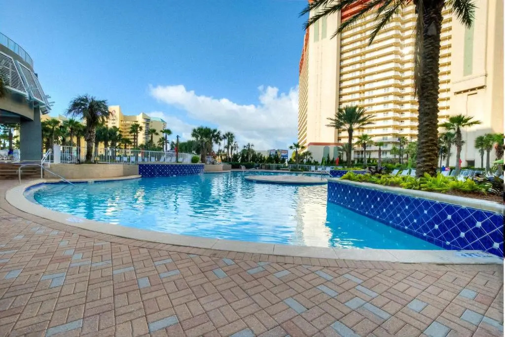 BEAUTIFUL 3 BD Laketown Wharf 1133- Best Amenities