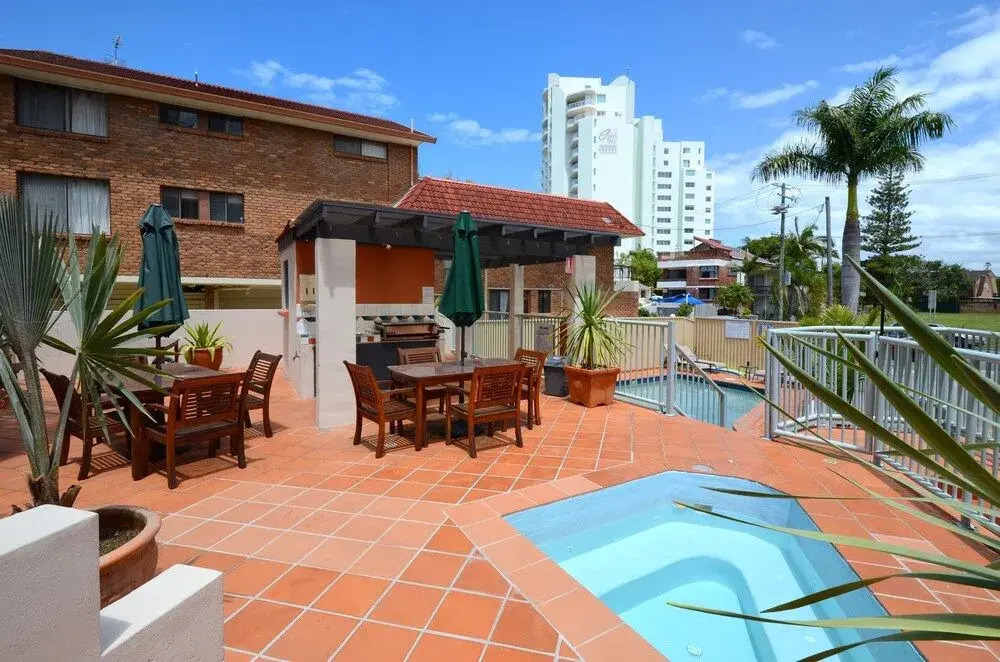 Santa Fe by the Broadwater