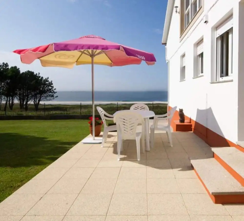 106402 - Apartment in Lariño