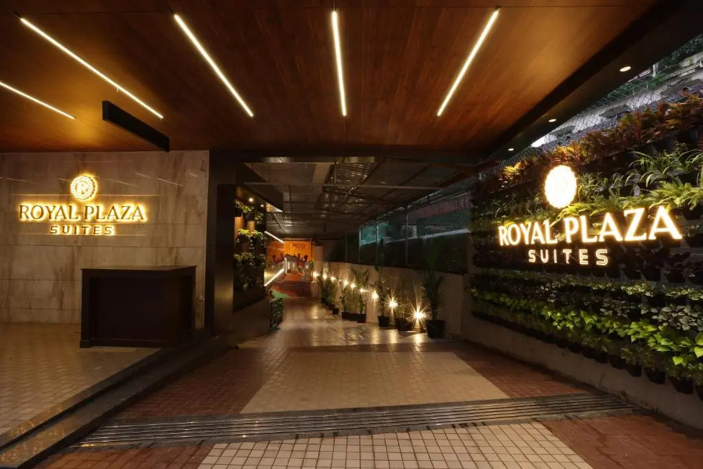 Royal Plaza Suites by RAK Rooms, Mangaluru