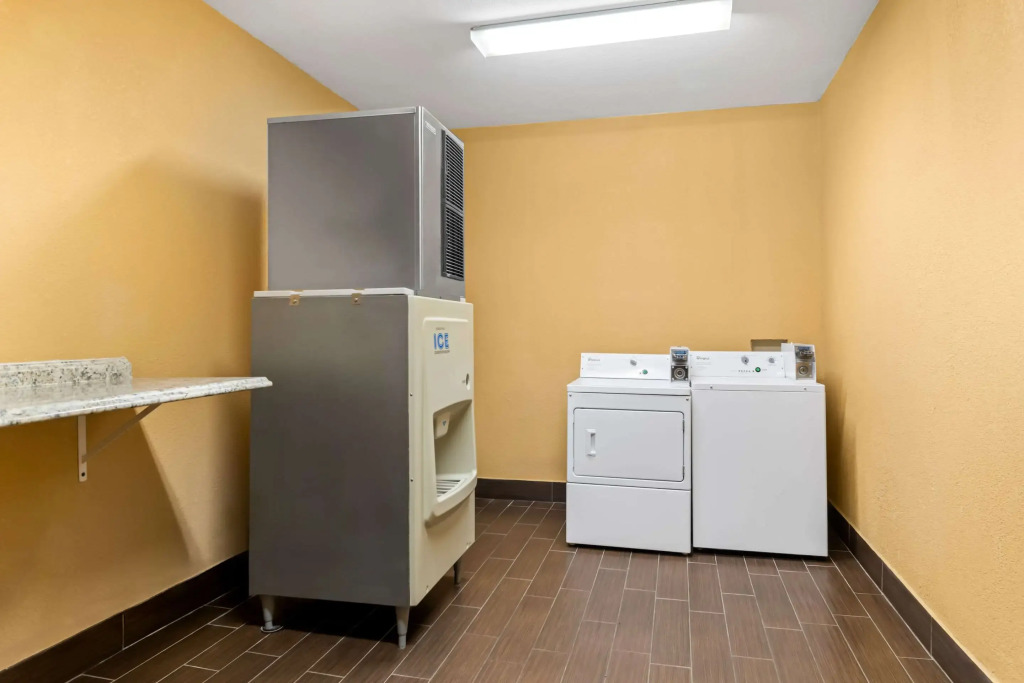 Comfort Suites Roanoke - Fort Worth North