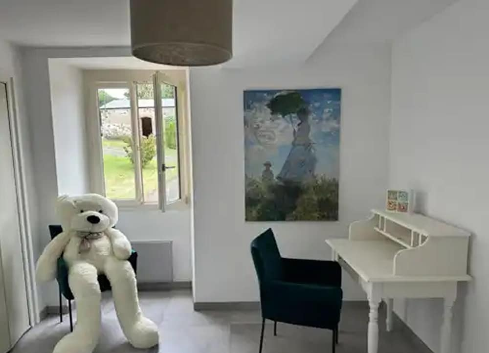 Lovely Holiday Home in Loire for 10