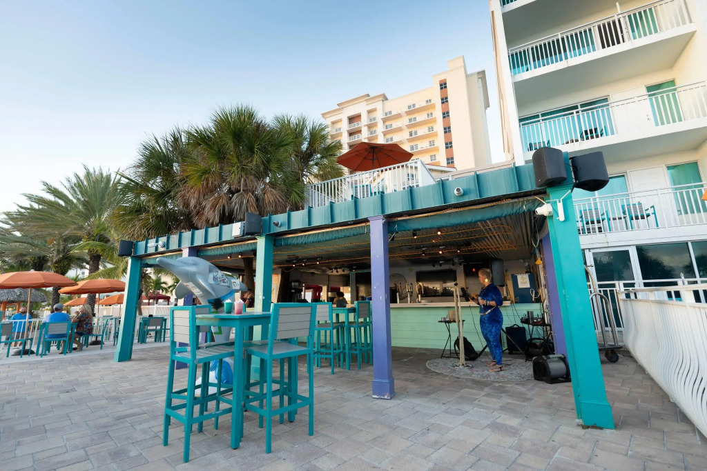 Dolphin Sands Clearwater Beach, an Ascend Collection Hotel