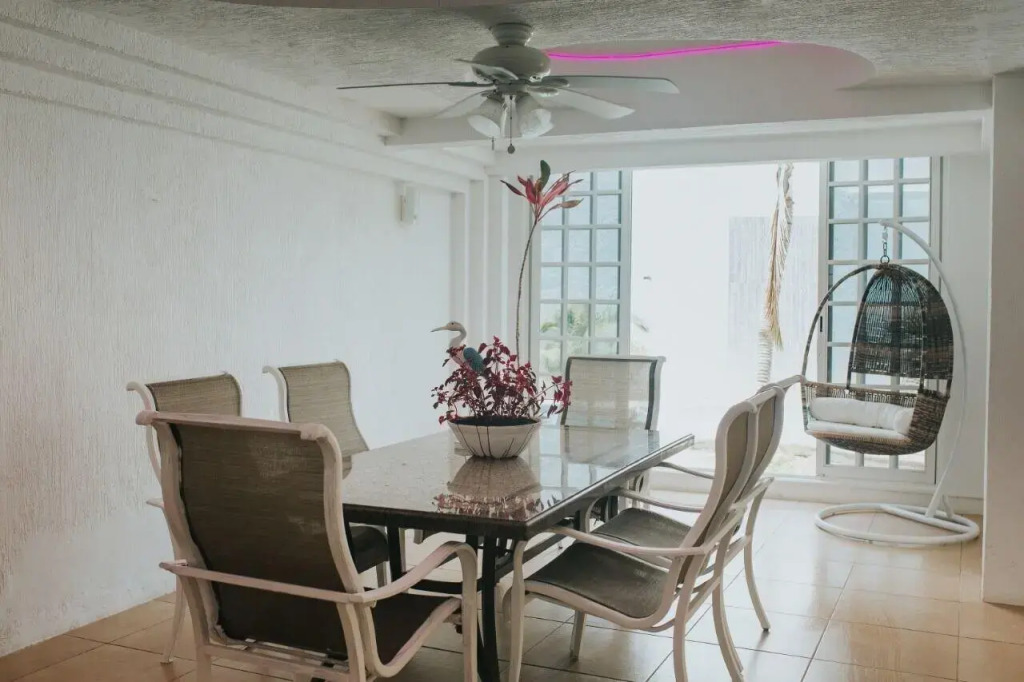 Bango Mango Hostel