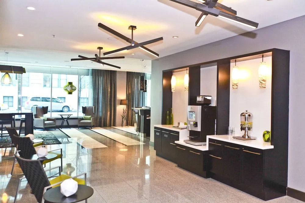 Heaven on Midtown Fully Furnished Apts