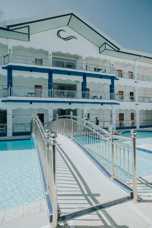 Santiago Cove Hotel and Restaurant