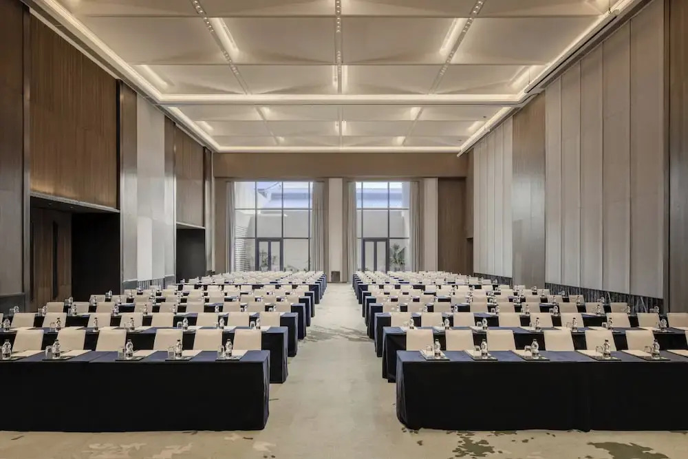 Intercontinental Xiangyang by IHG