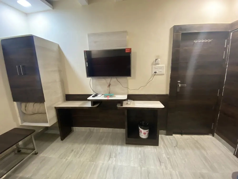 Hotel Brij Residency