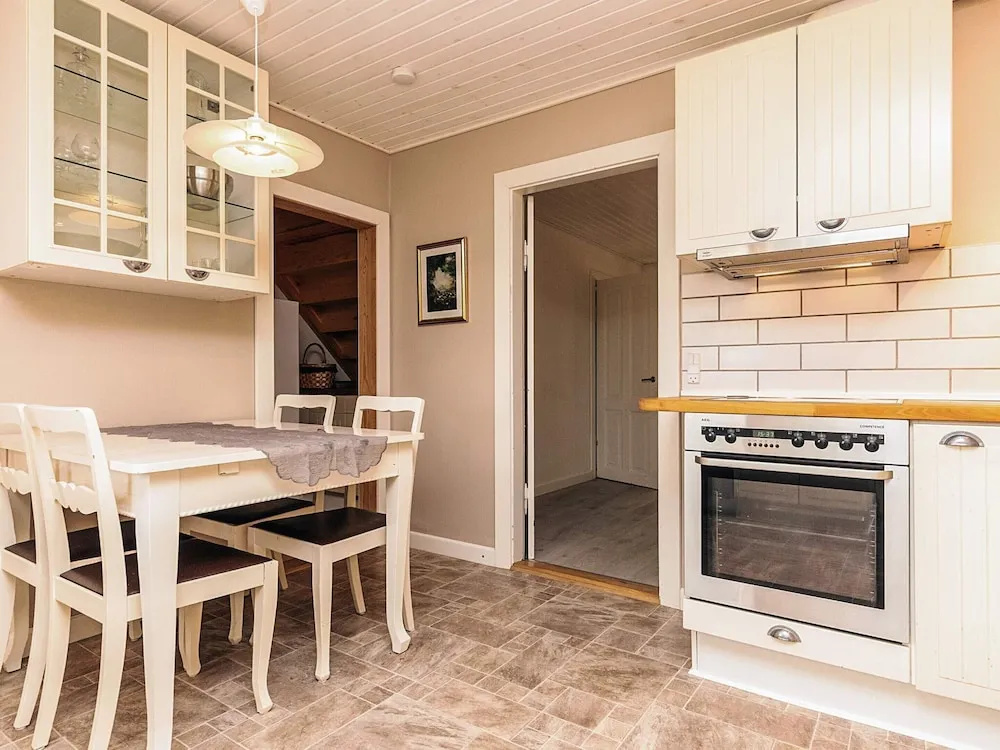 6 Person Holiday Home in Horslunde