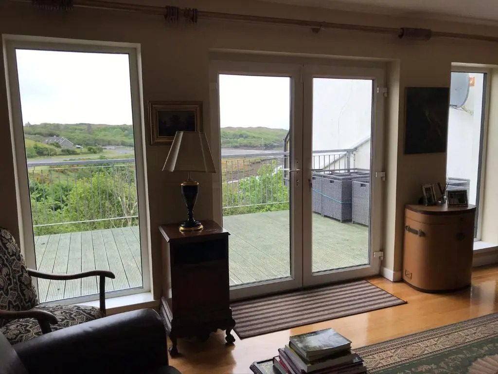 Cottage 360 - Clifden