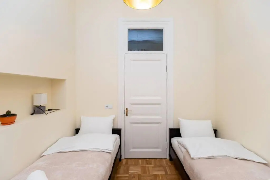 Precious 2 Bedroom apt In The Heart Of Tbilisi