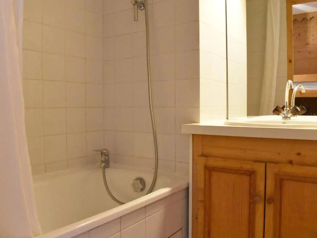 Appartement Méribel, 1 pièce, 4 personnes - FR-1-180-6