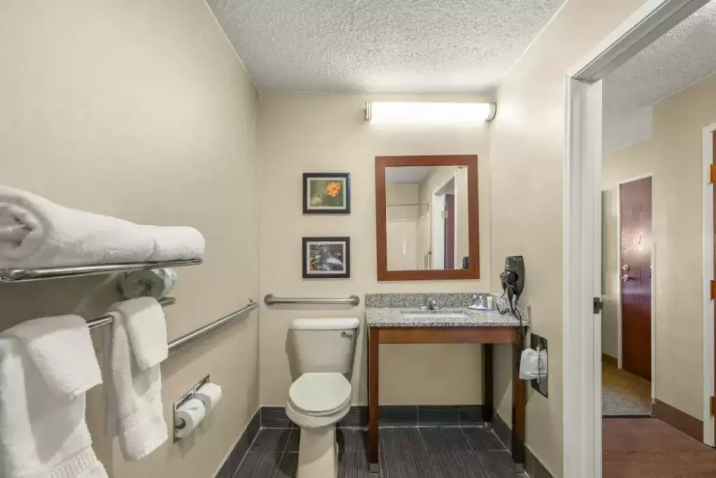 Comfort Inn Near Ouabache State Park