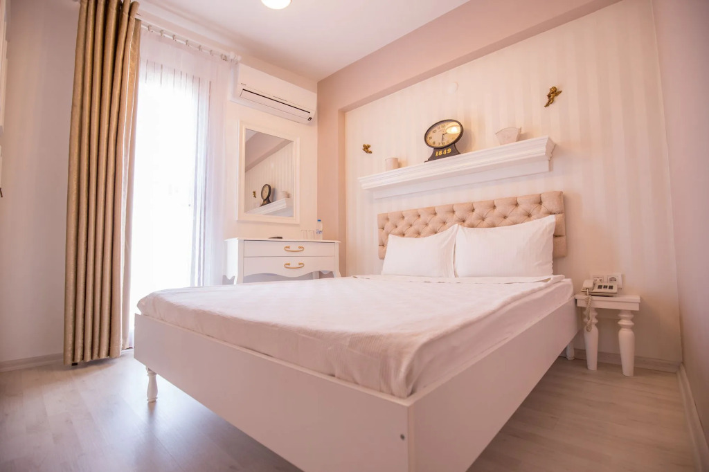 Menendi Otel