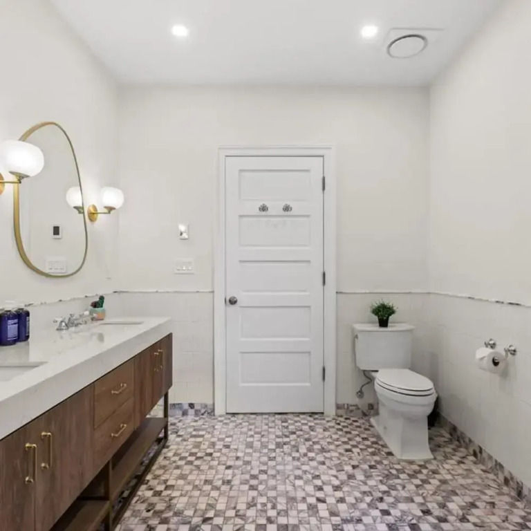 Riverside by Rove Travel 7BR Modern Townhouse