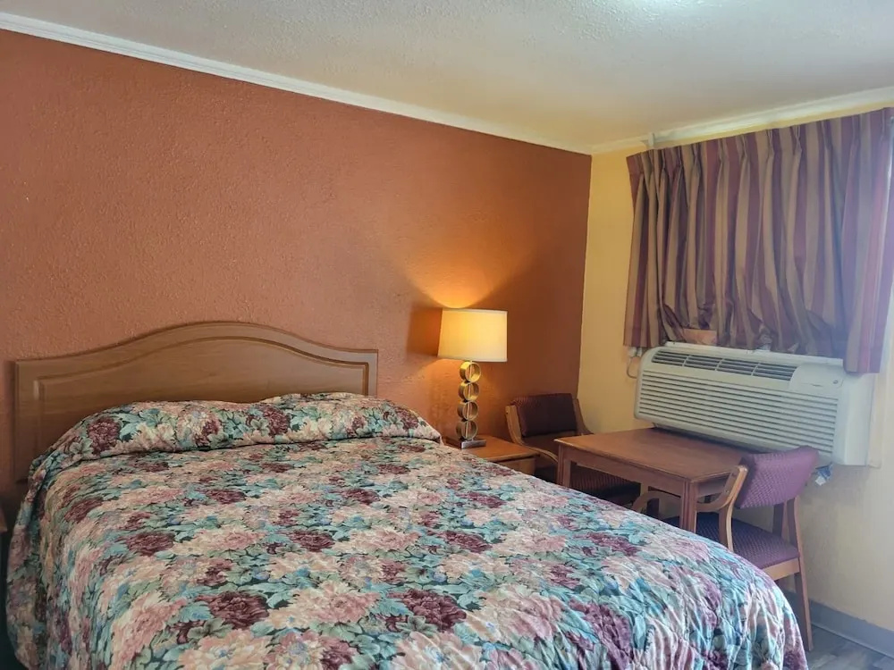 Relax Inn Daingerfield Near Mount Pleasant TX