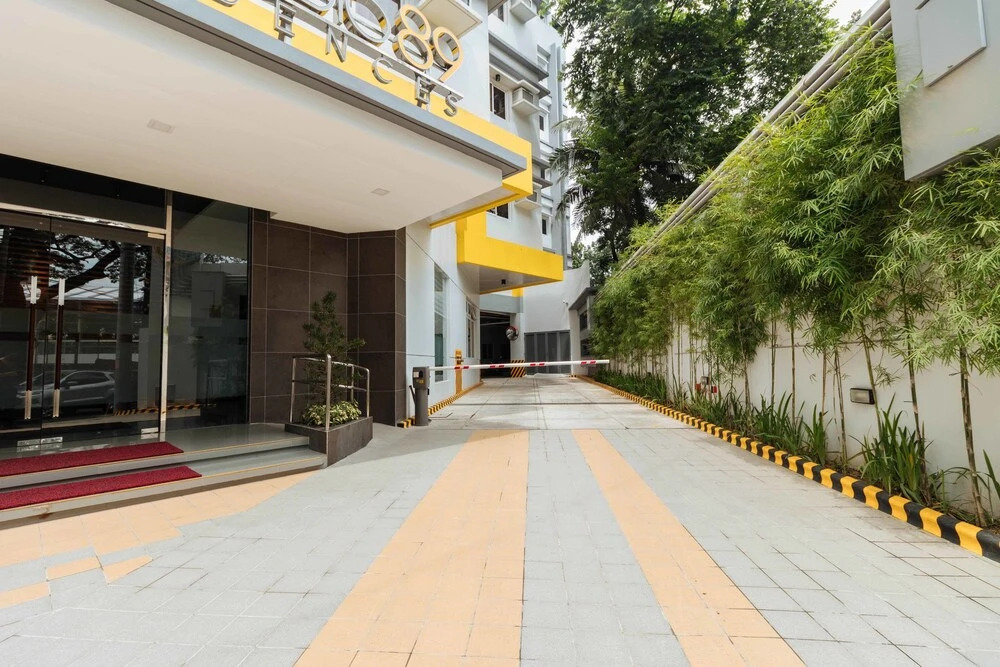RedDoorz Premium near Ateneo Katipunan