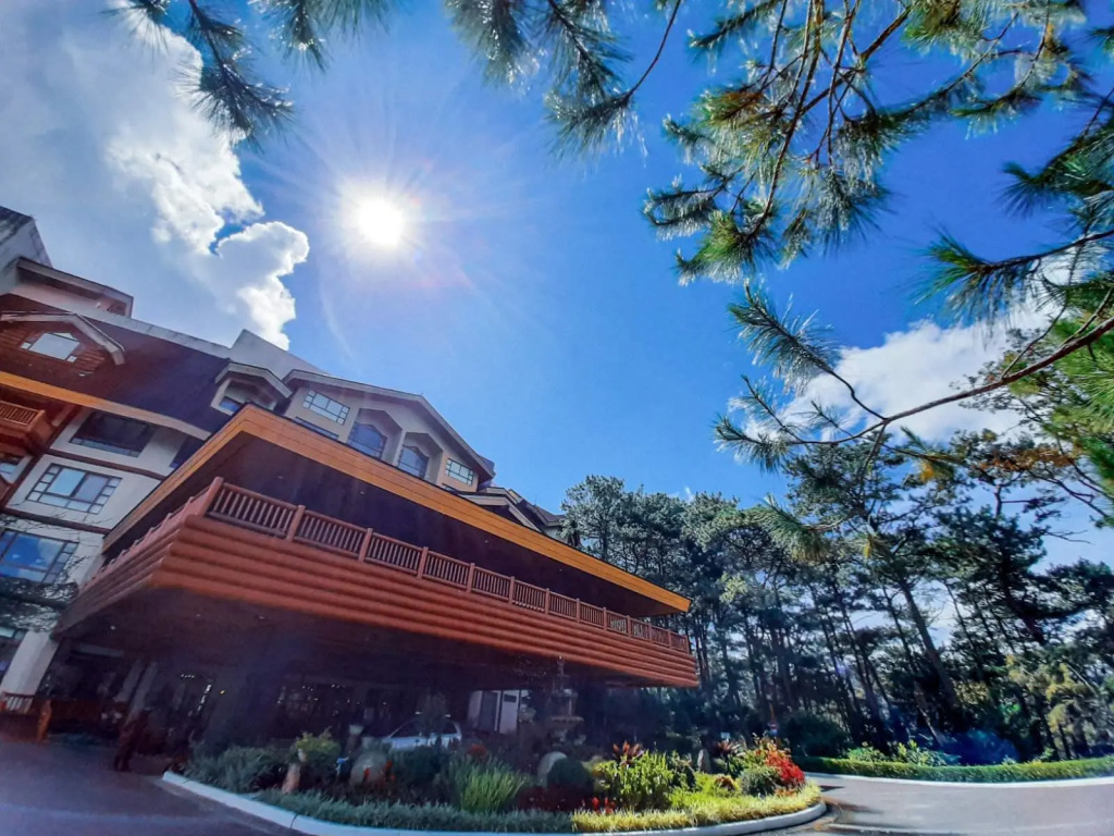 Отель John Hay Hotels Forest Wing