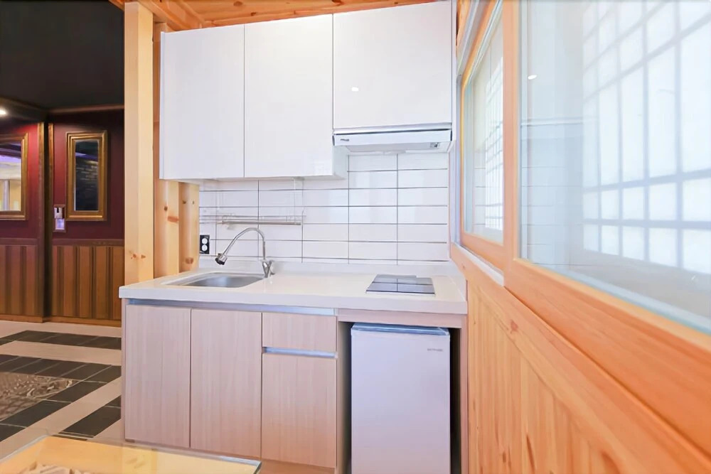 Pocheon CHW Hanok Pension