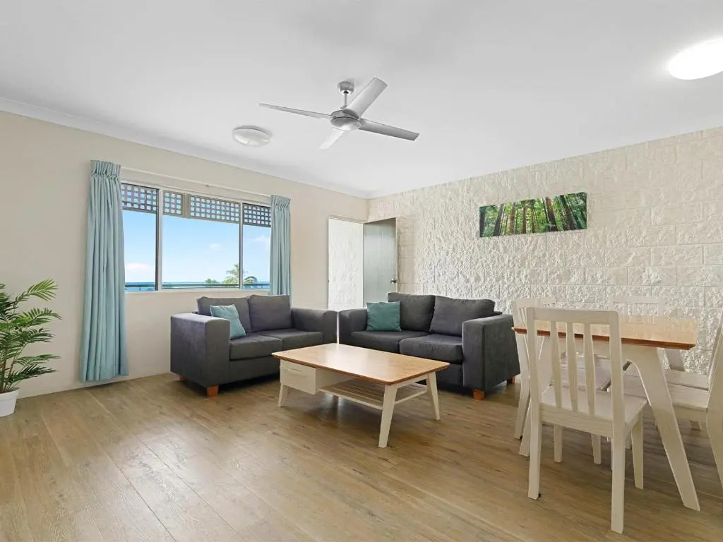 Kgari Beach Resort