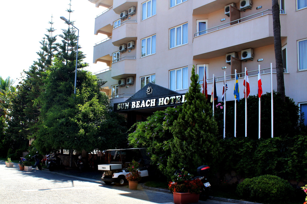 Side Bay Hotel