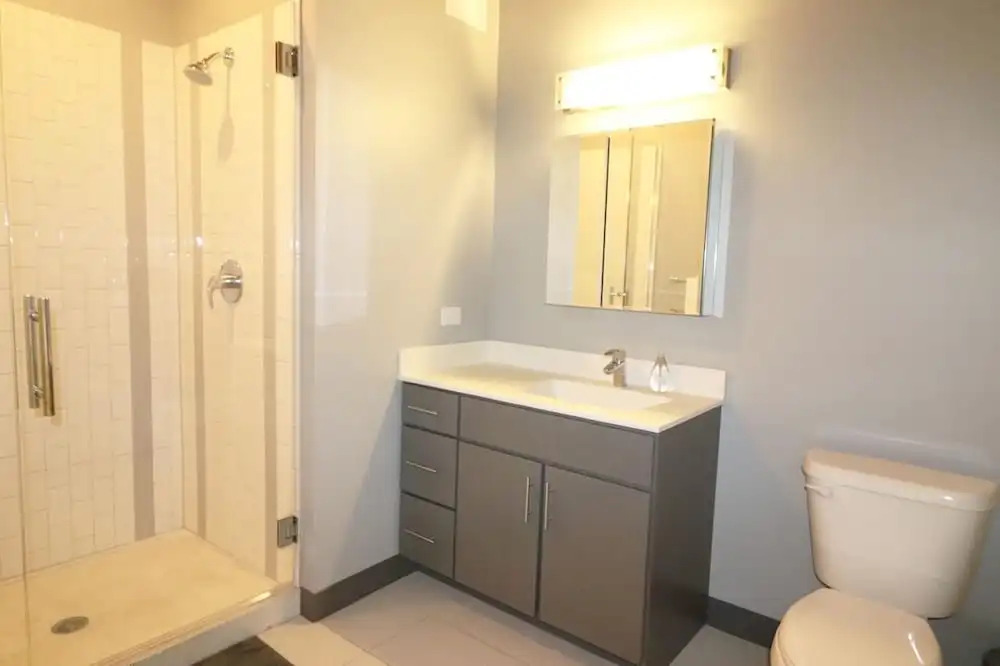 DCH 215 Lake