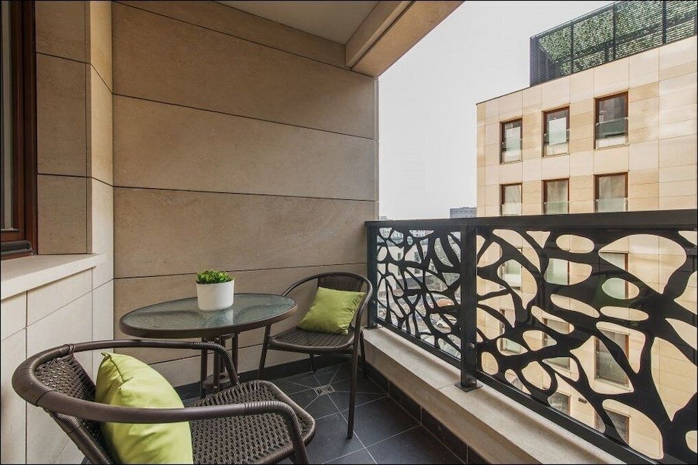 P&O Apartments Solec 13 with AC