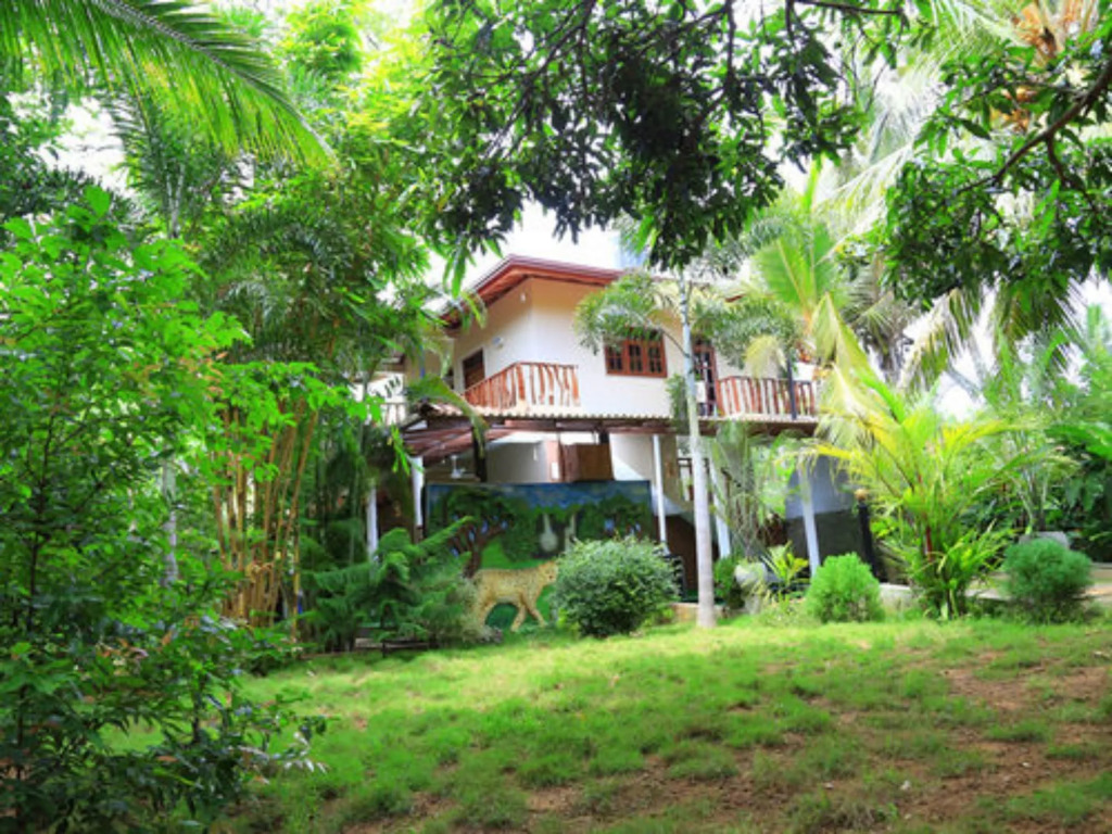 Yala River Face Inn