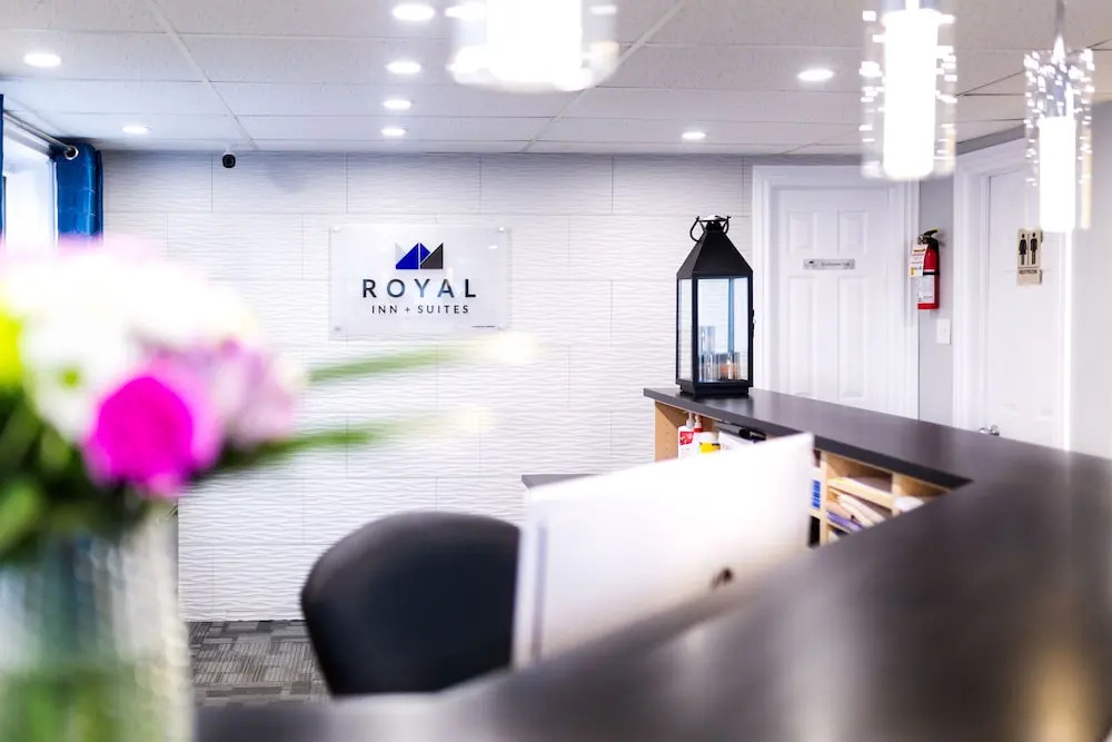Royal Inn & Suites